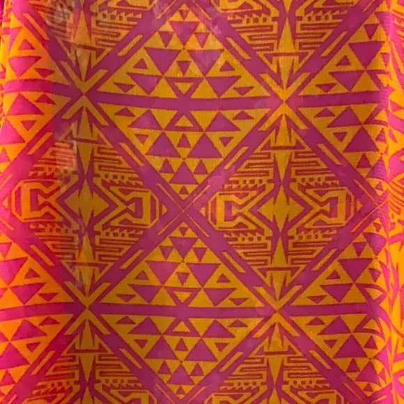 𝅺Socialite Floral Tank Top - S - Picture 5 of 5